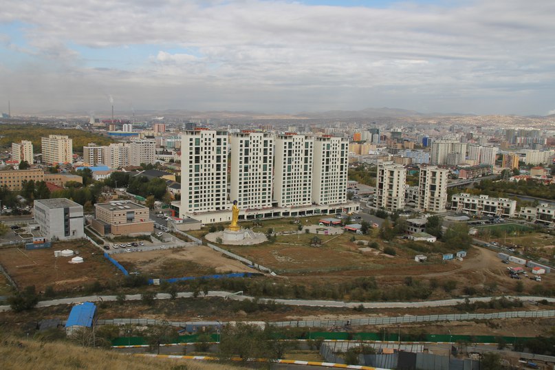 Монголия Улан-Батор вид на город панорама
