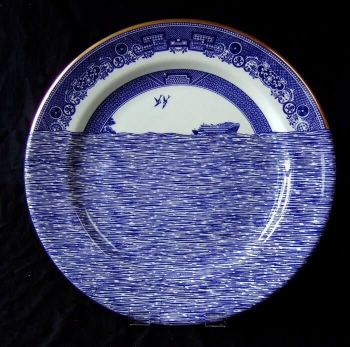 море синий корабль тарелка